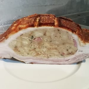 Gefuellter Schweinebauch